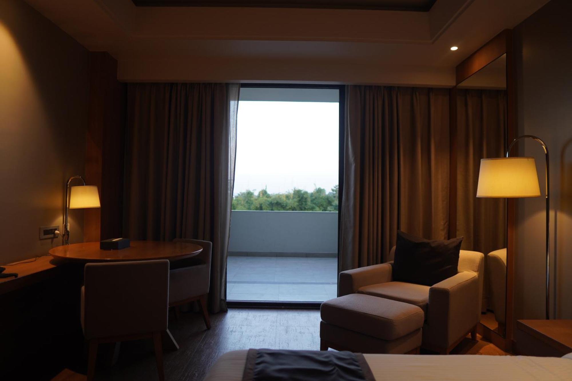 Kiranshree Grand Hotel Guwahati Exterior foto