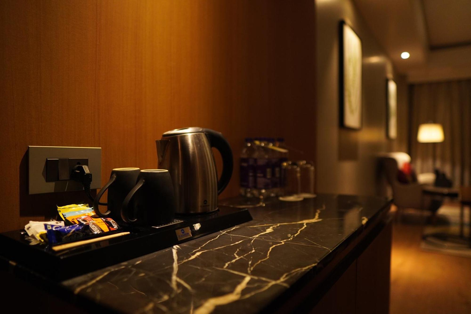 Kiranshree Grand Hotel Guwahati Exterior foto
