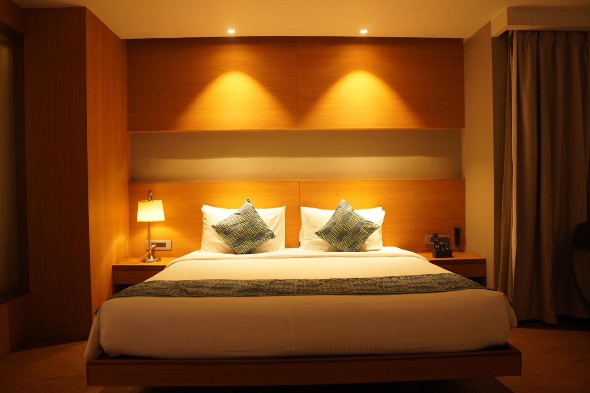 Kiranshree Grand Hotel Guwahati Exterior foto