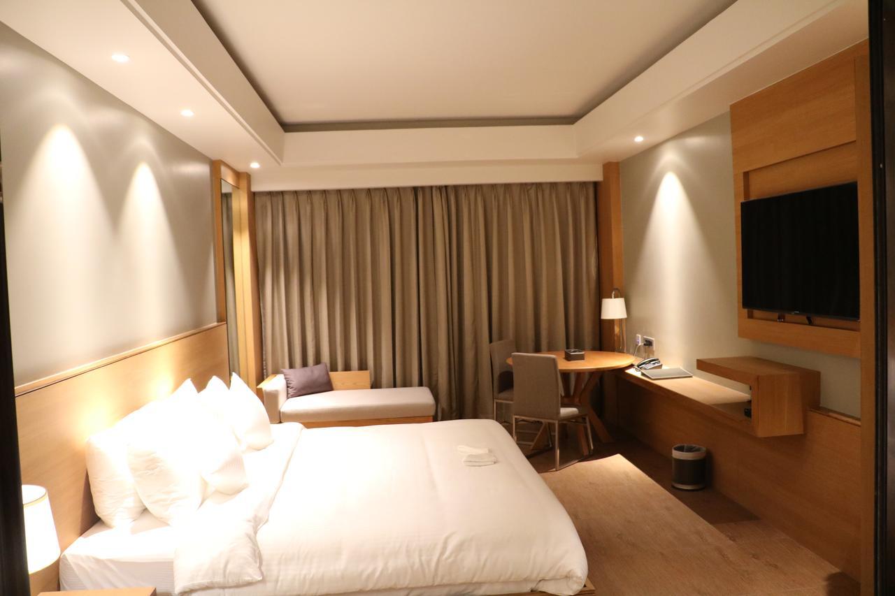 Kiranshree Grand Hotel Guwahati Exterior foto