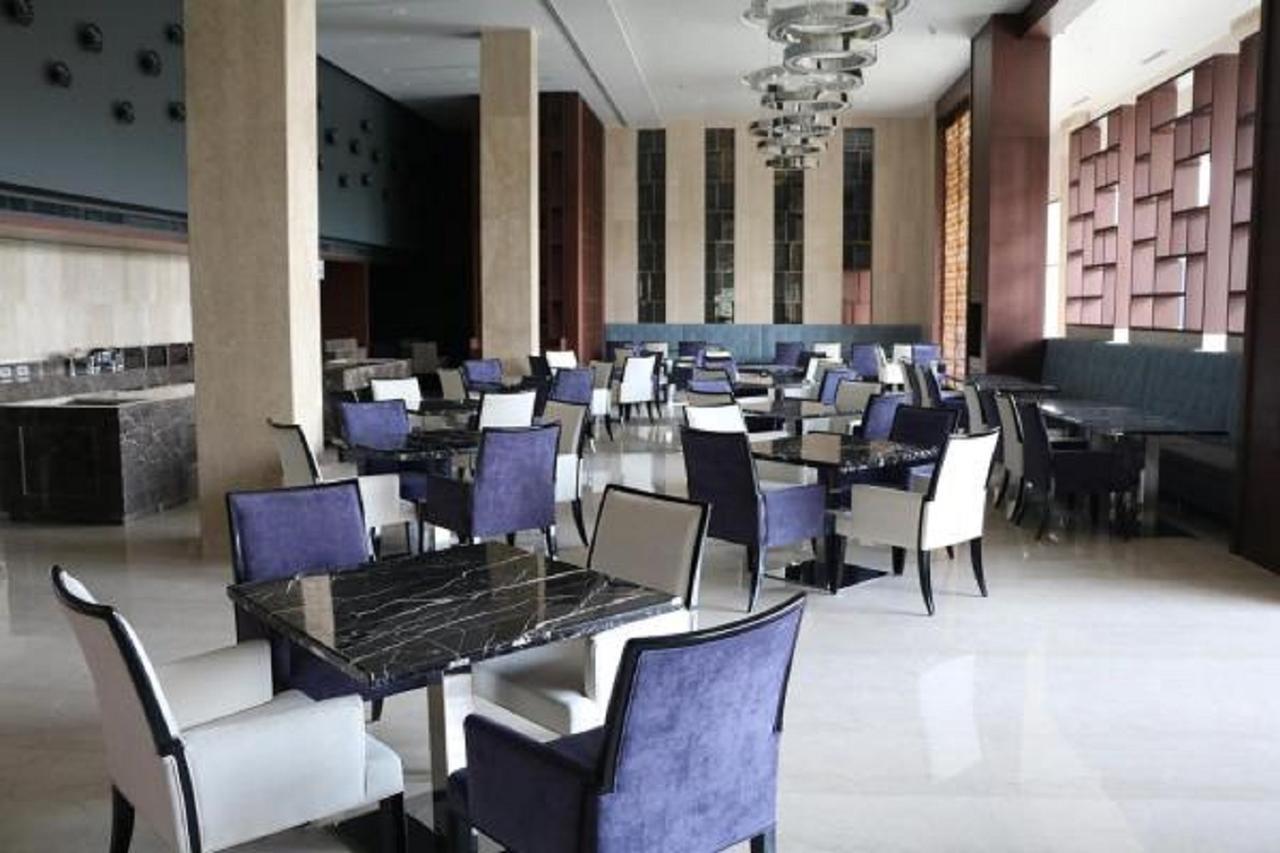 Kiranshree Grand Hotel Guwahati Exterior foto