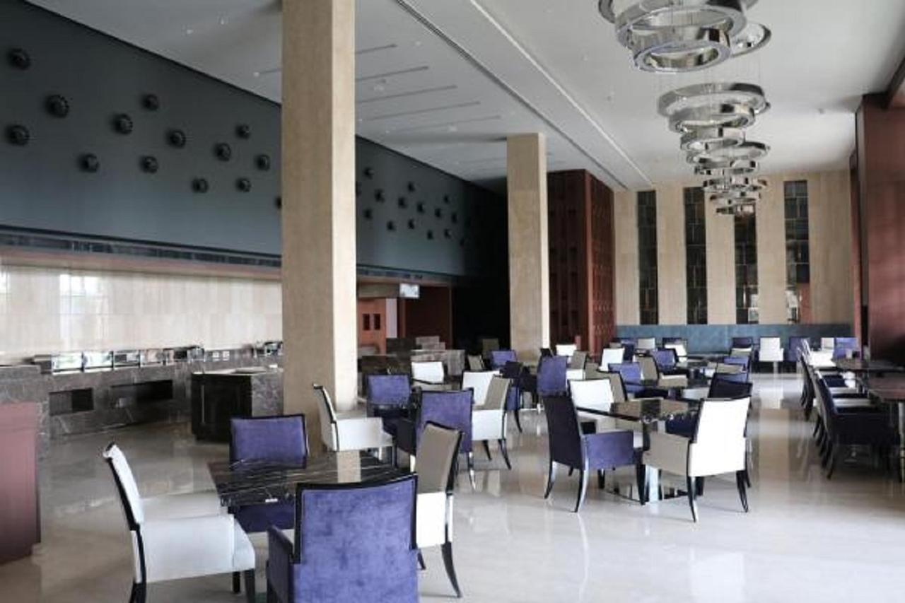 Kiranshree Grand Hotel Guwahati Exterior foto