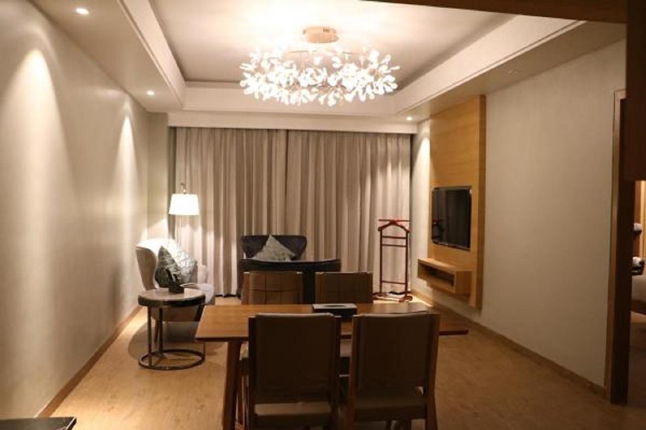 Kiranshree Grand Hotel Guwahati Exterior foto